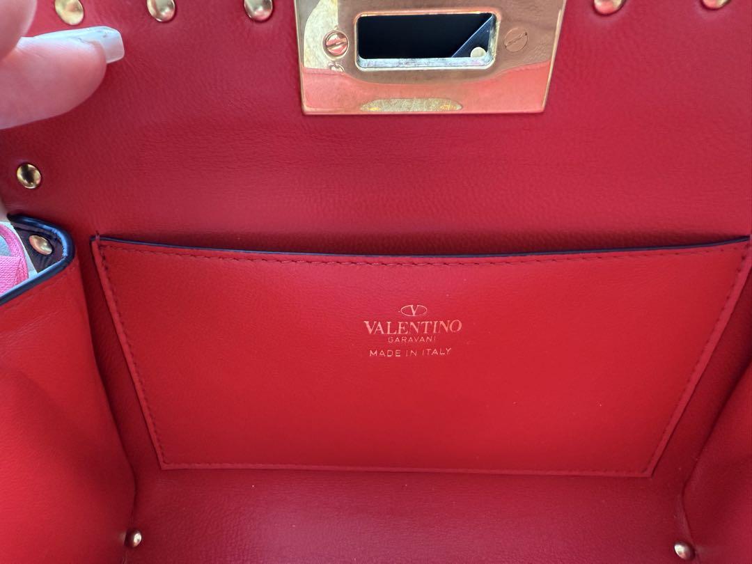 VALENTINO GARAVANI 黒 レザー ショルダーバッグ スタッズ付き