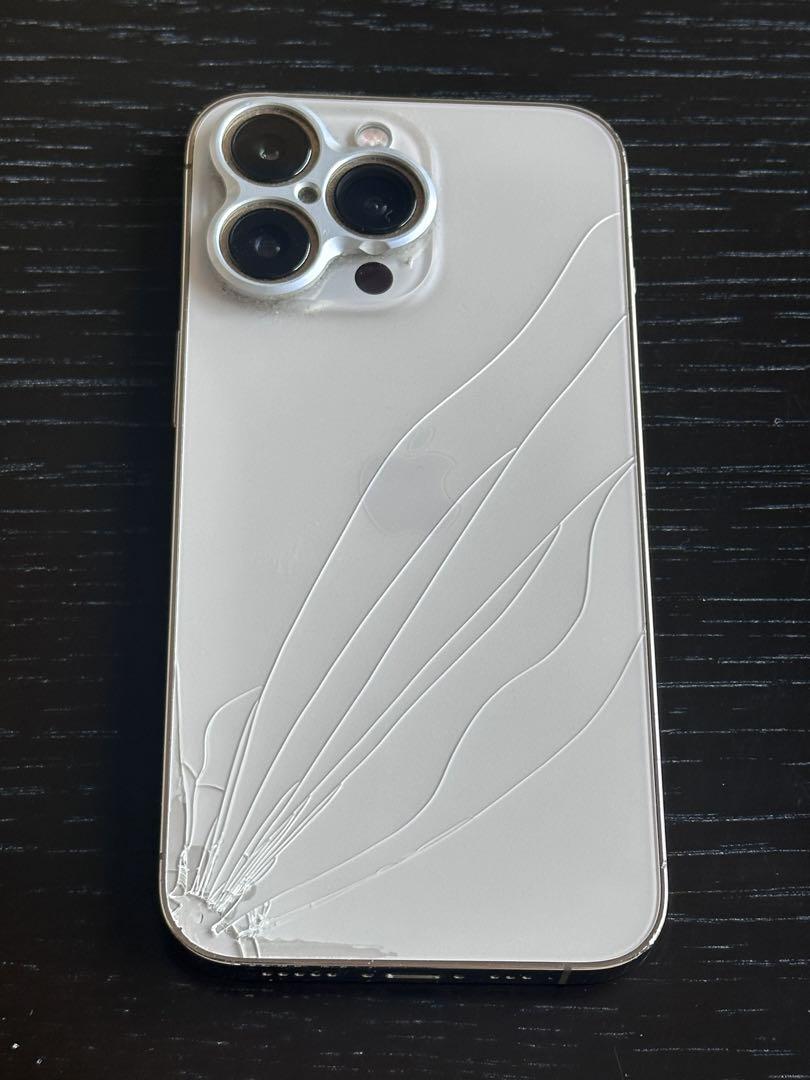 iPhone 13 Pro 256GB グラファイト 背面ひび割れお 得 な 通