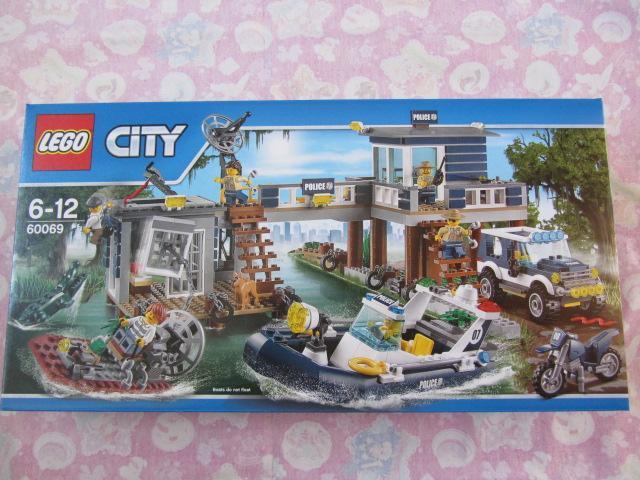 レゴ シティ 沼地のポリスステーション 60069  CITY