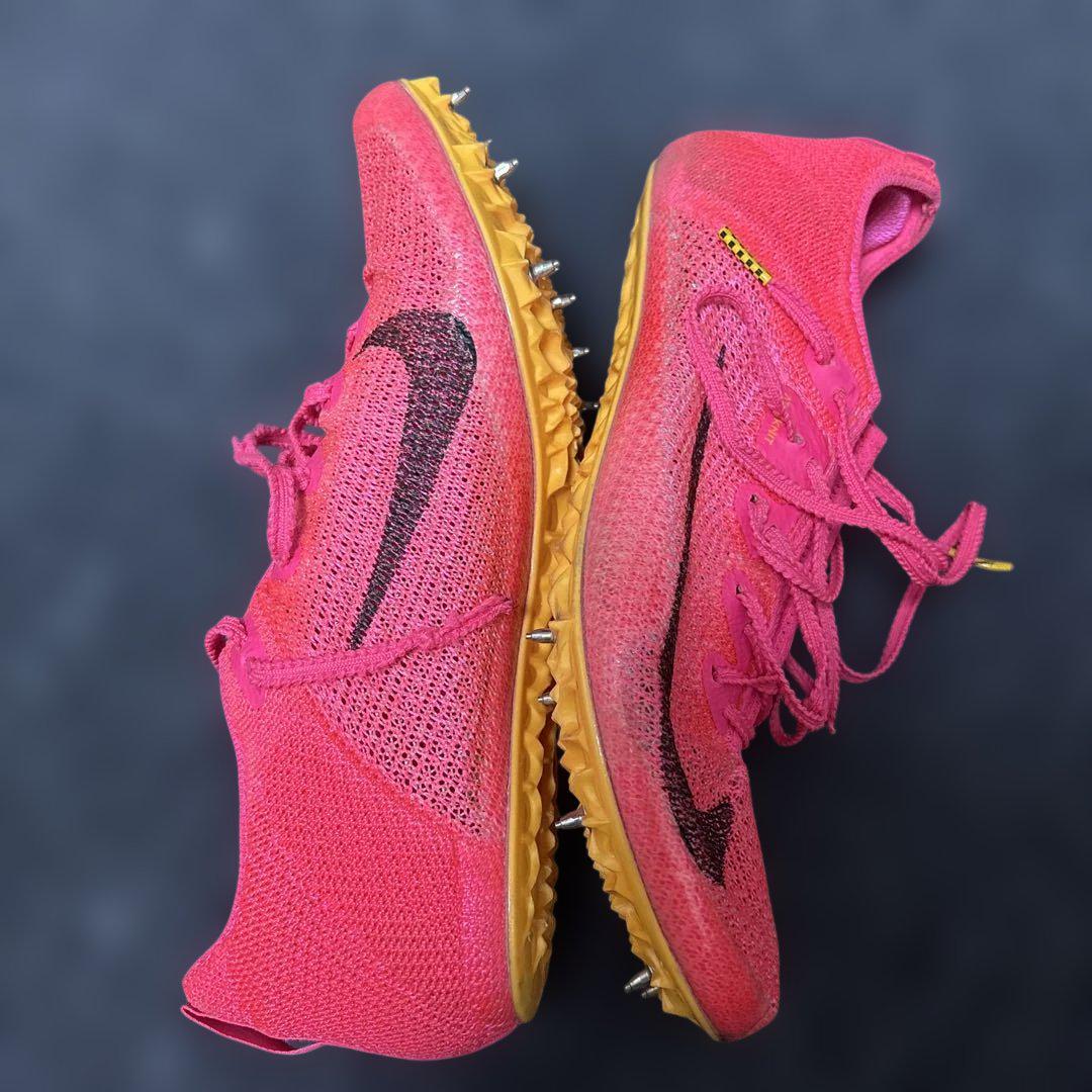 NIKE ピンク スパイクシューズ - メルカリ