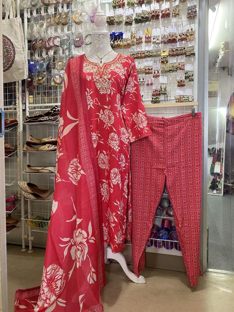 クルタ 、パンツ　と　ショール　(３セット)