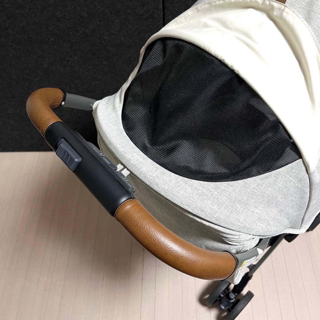 グレー ベビーカー