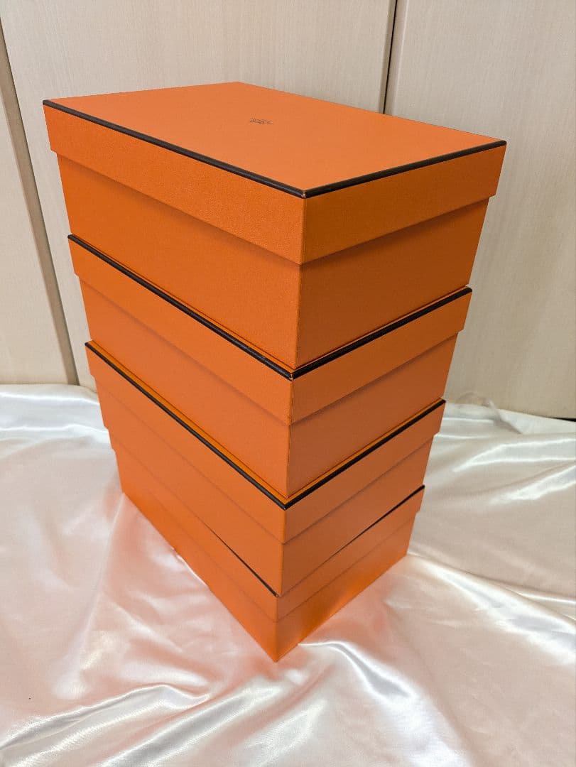 HERMES/エルメス/空箱/ボックス/保存袋セット/大箱 エルメス HERMES 空箱 腕時計 ケース グレー ボックス 時計