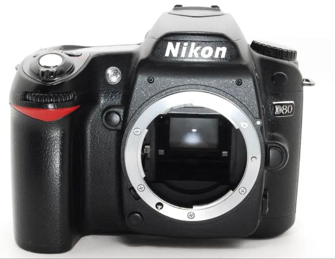 万能◎Nikon D80 標準+望遠ダブルズームセット☘️ 万能◎Nikon D80 標準+望遠ダブルズームセット☘️