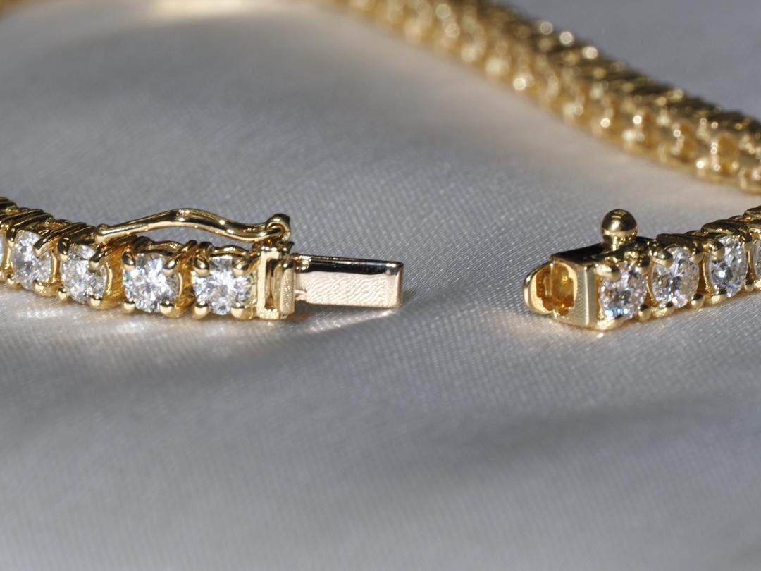 ダイヤモンド5.202ct K18 テニスブレスレット