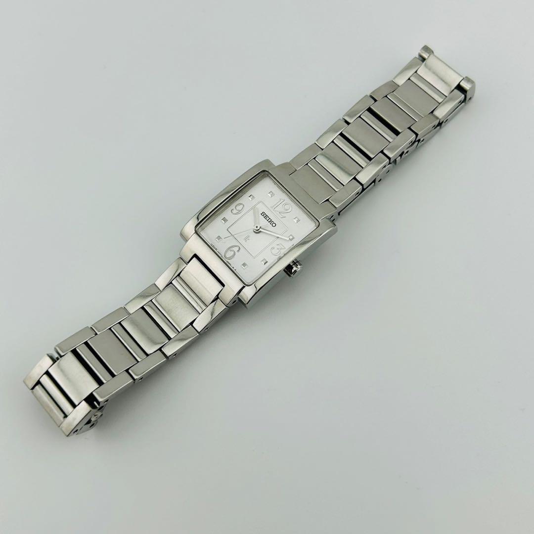【美品　新品電池】3270 SEIKO　LK　レディース腕時計　シルバー　銀色 美品 新品電池】3270 SEIKO LK レディース腕時計 シルバー 銀色