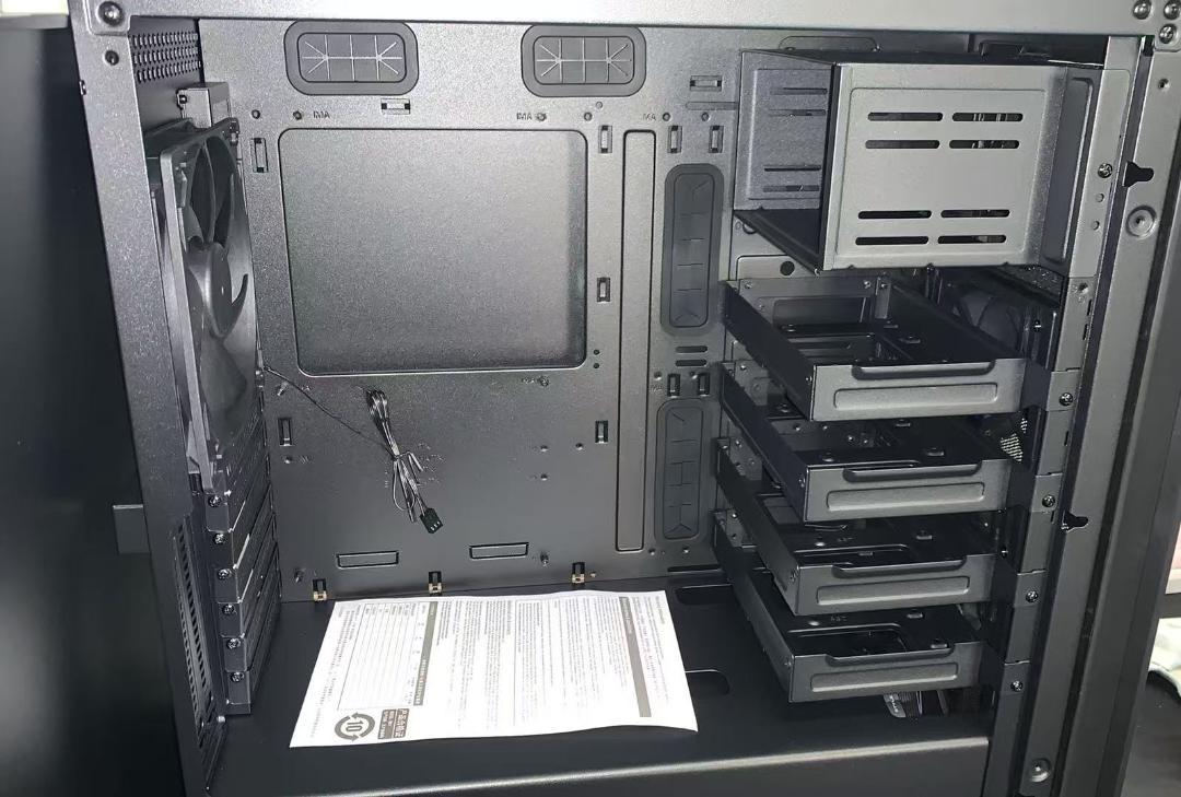 SILVERSTONE　PCケース　　SST-SED1-B