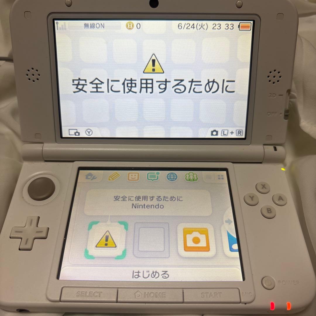 ニンテンドー2DS ホワイト 水色ドット