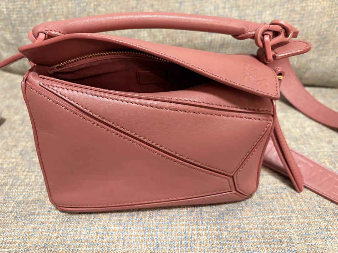 LOEWE パズルミニ ピンクレザー ショルダーオンライン
