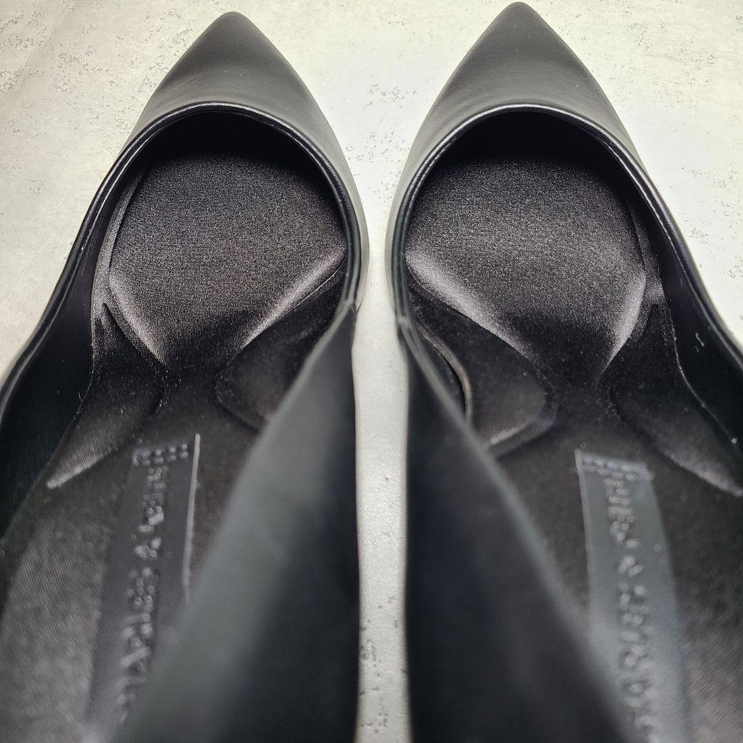 【CHARLES & KEITH】ポインテッドトゥ　ピンヒールパンプス　ブラック