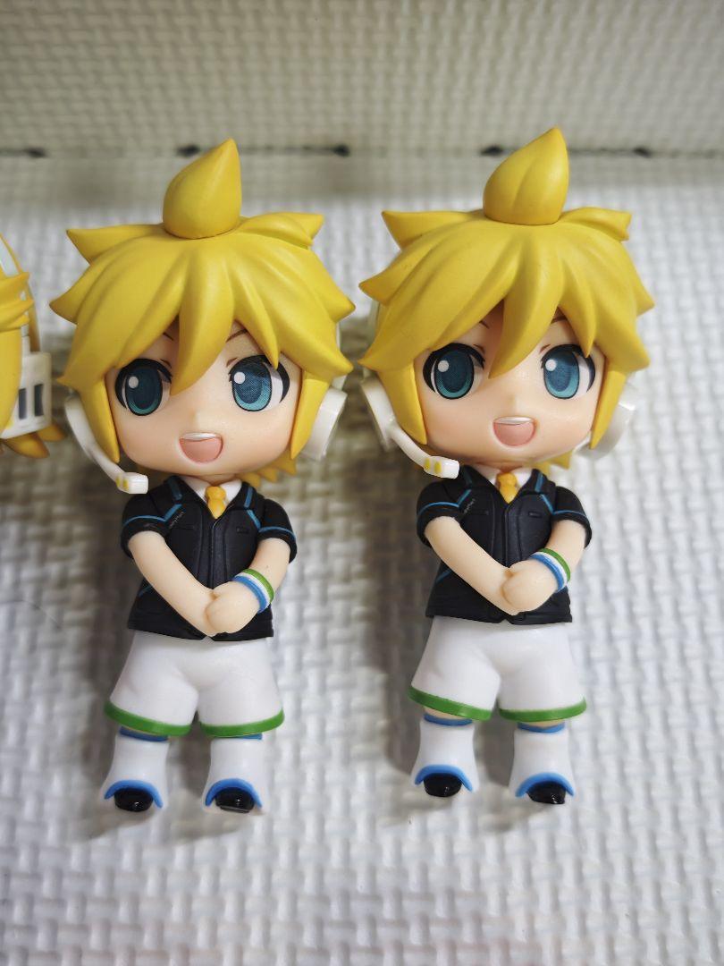 ねんどろいど　鏡音リン　レン　ファミマ2013Ver.　2セットまとめ売り ねんどろいど 鏡音リン レン ファミマ2013Ver. 2セットまとめ