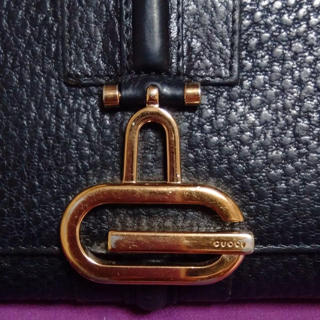 GUCCIの長財布
