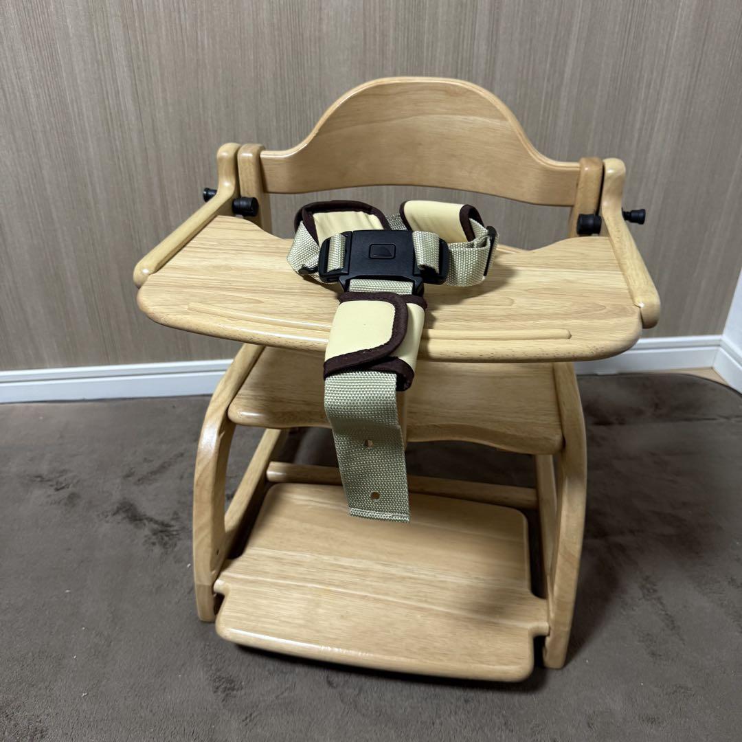 大和屋すくすくローチェアII　 アイボリー ベルト付き セーフティーベルト付】大和屋 すくすくローチェアii テーブル付