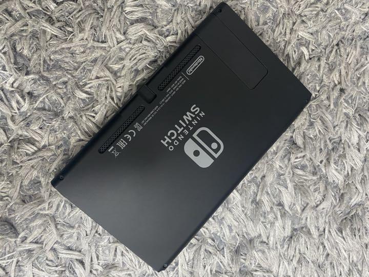 40%割引レッド系2021春の新作 美品❣️任天堂☘️Nintendo Switch 未 新品セール・送料無料 old3dsLL ダウンロードソフト4つつき 家庭用ゲーム本体