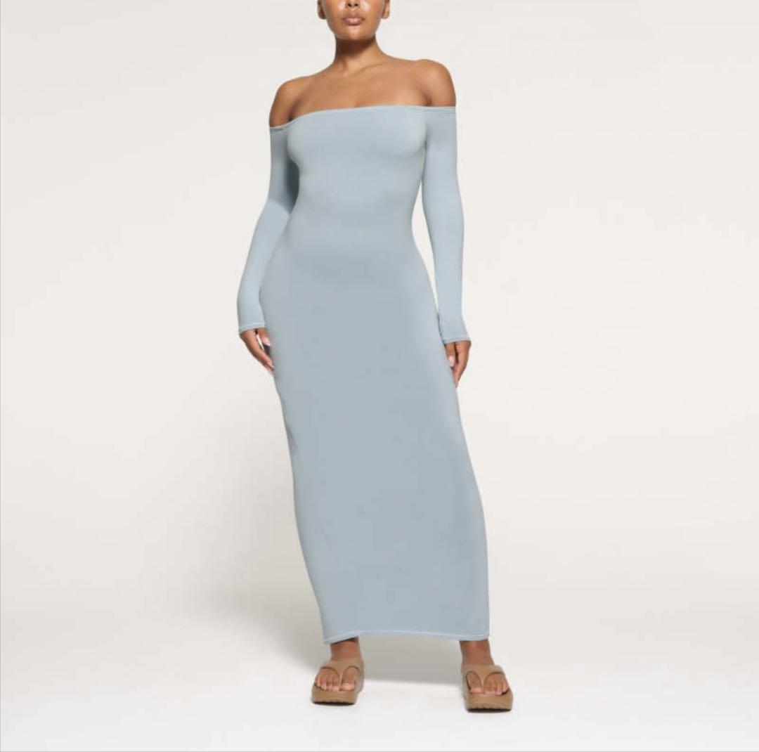 SKIMS スキムズ Long-Sleeve Slit Maxi Dress