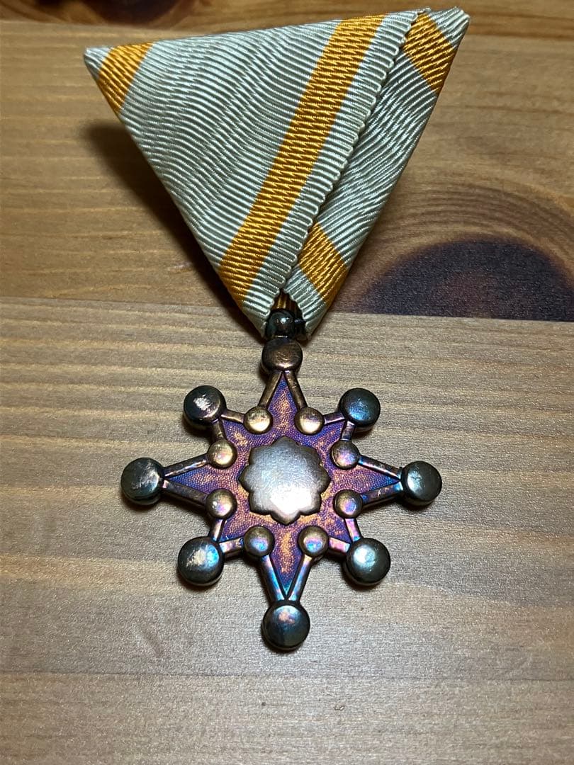 勲八等瑞宝章 勲章　銀製 ケース付き