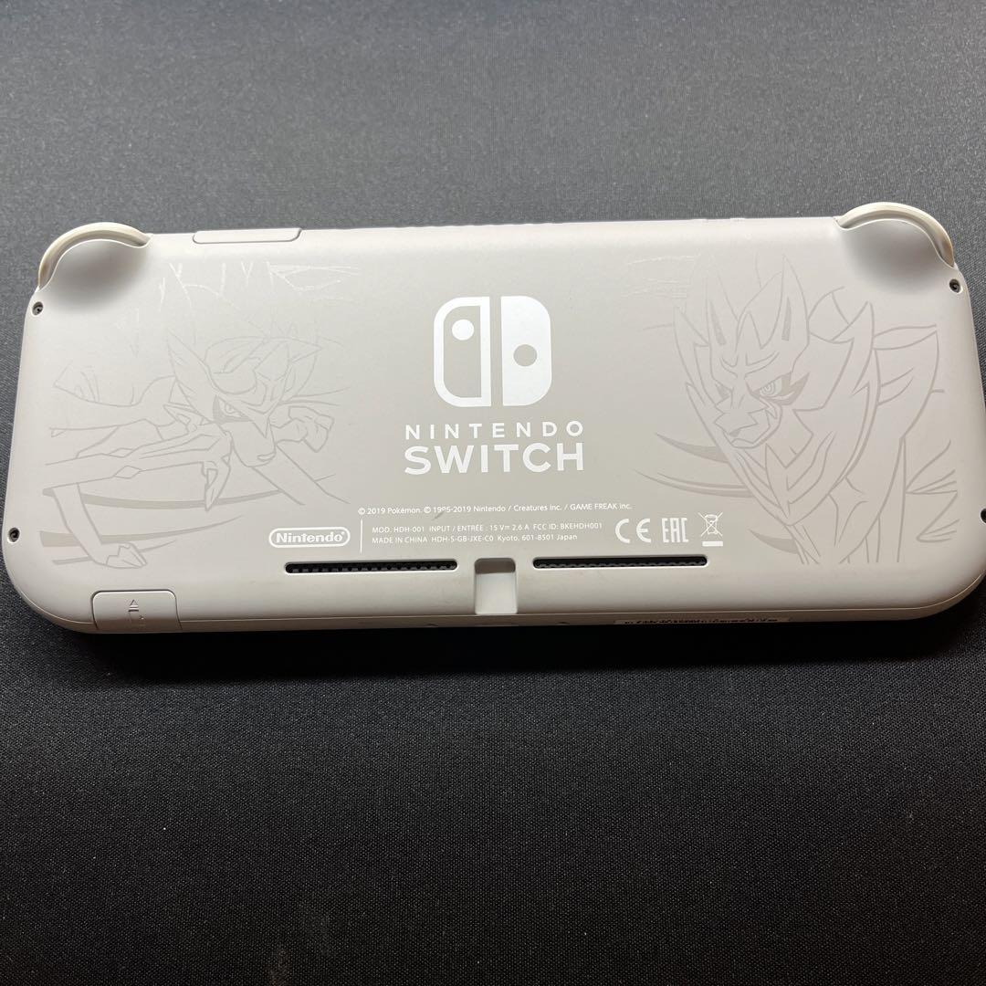 Nintendo Switch light ザシアン　ザマゼンタ