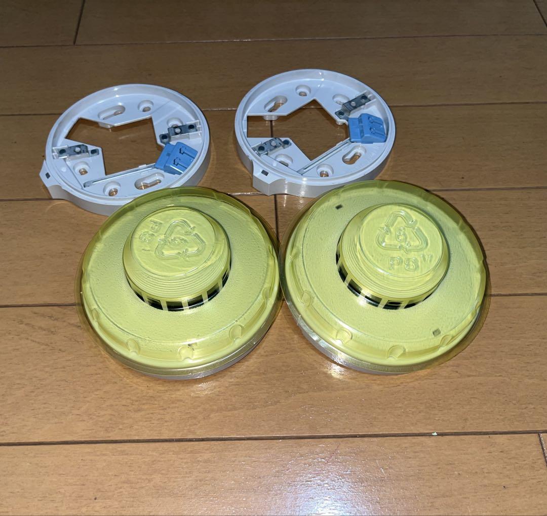 パナソニック製 煙感知器光電スポット2種　BV454818 ベース付×2個セット