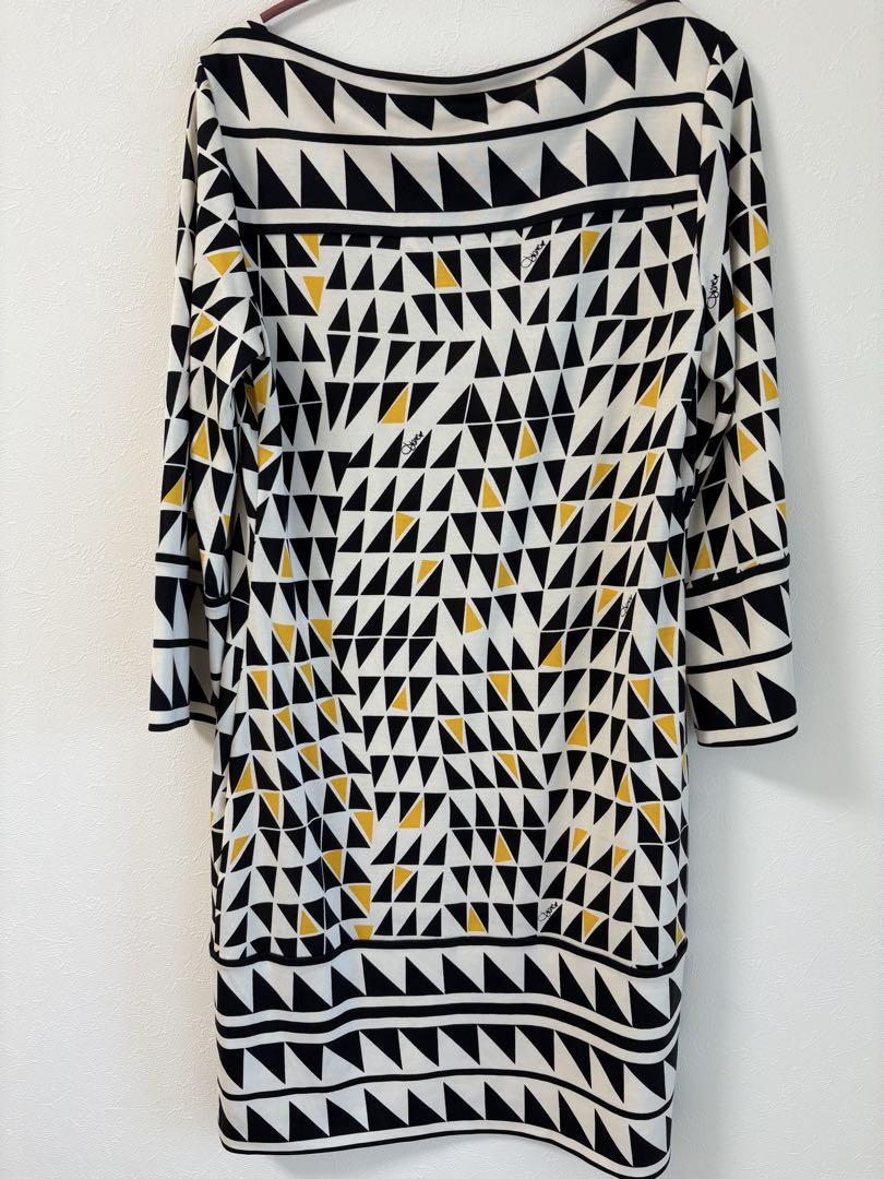 【美品】DIANE von FURSTENBERG幾何学模様ドレスワンピースS Diane von Furstenberg 幾何学模様 七分袖ワンピース - メルカリ