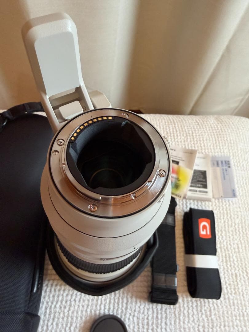 SONY FE 300mm F2.8 GM OSS SEL300F28GM SONY FE 300mm F2.8 GM OSS SEL300F28GM