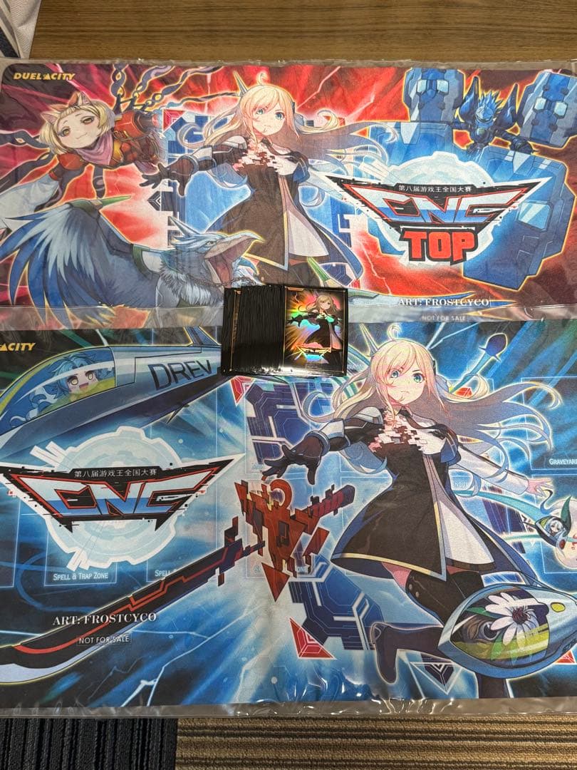 遊戯王 プレイマット 2種 スリーブ40枚やや傷や汚れあり