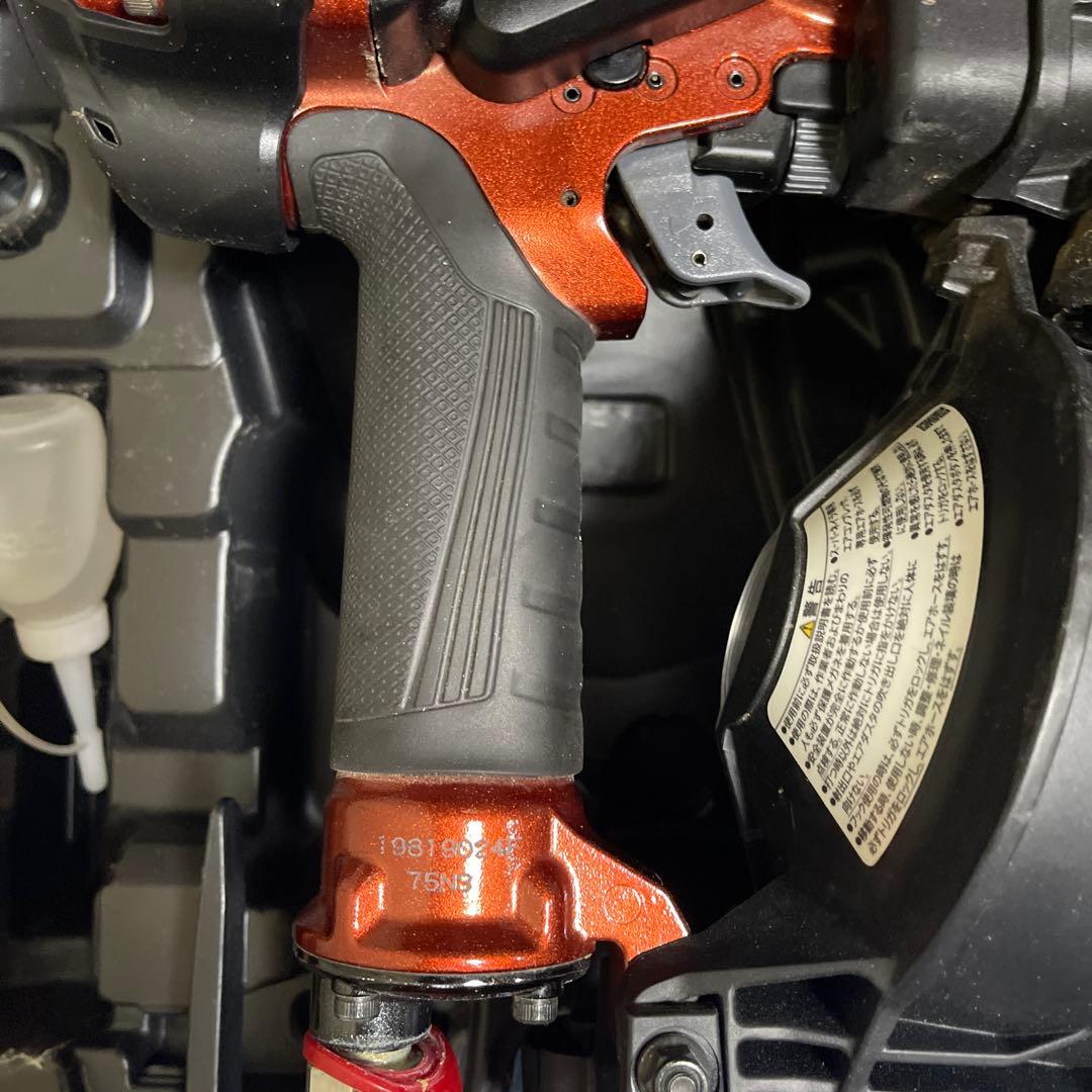 MAX HN-75N30D-R 釘打ち機 MAX HN-75N30D-R 釘打ち機