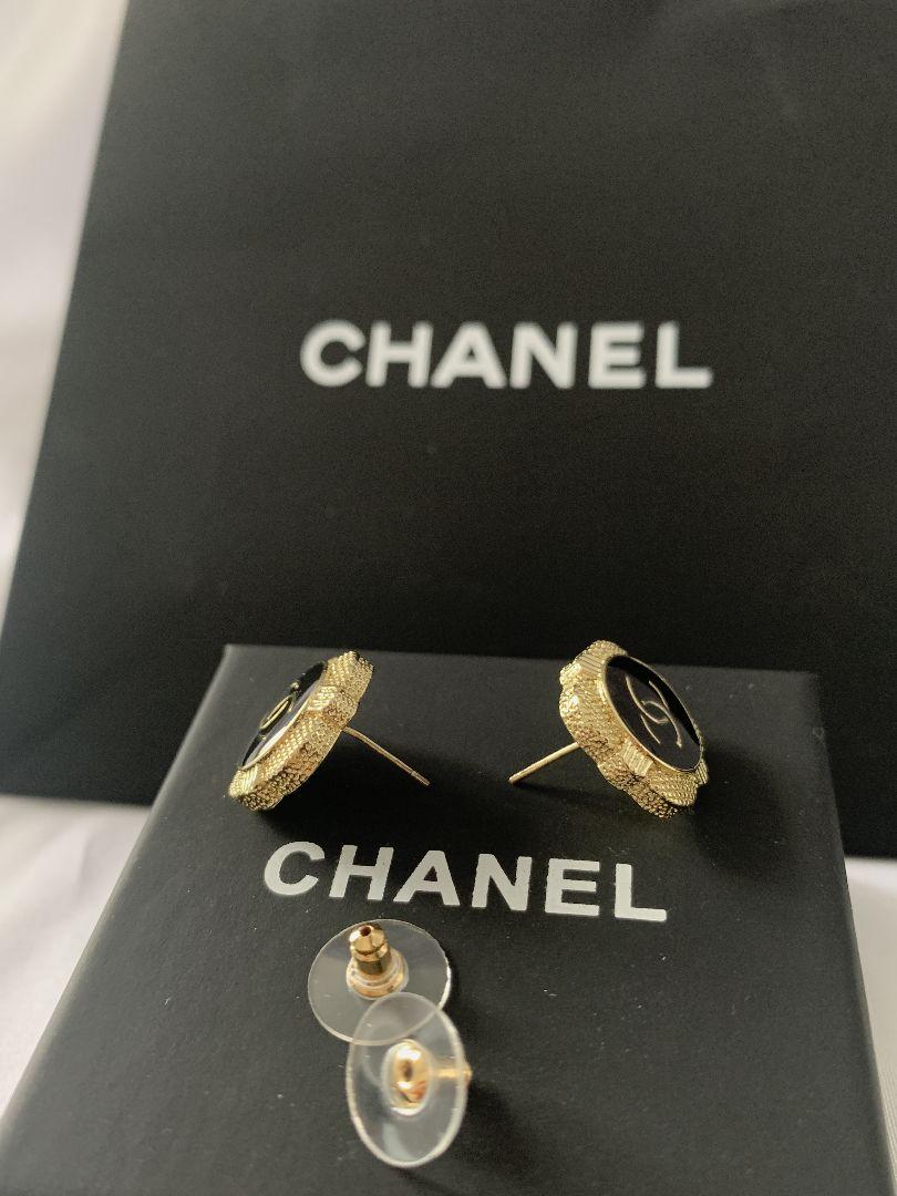 芸能人愛用 CHANEL シャネル イヤリング ブラック&ゴールド CCピアス アクセサリー