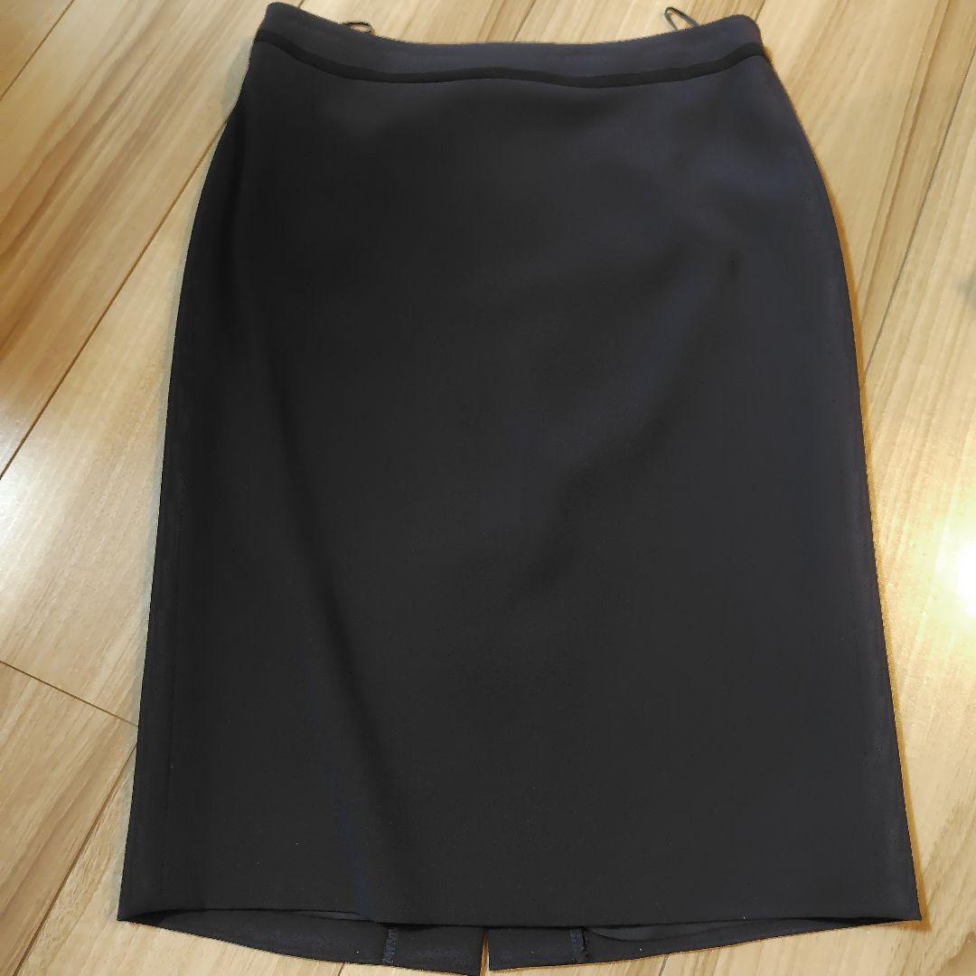 【美品】BEIGE，ベイジ CINDY シンディー スカート ネイビー　サイズ４