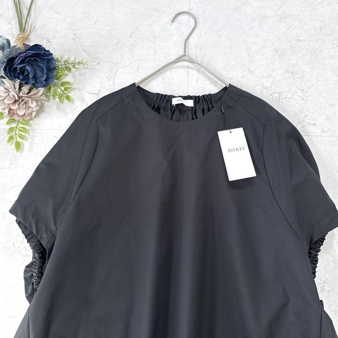 ASTRAET バックゴム クルーネック ドルマンブラウス　ブラック　黒色 新品タグ付き⭐︎ASTRAET バックゴム クルーネック ドルマン