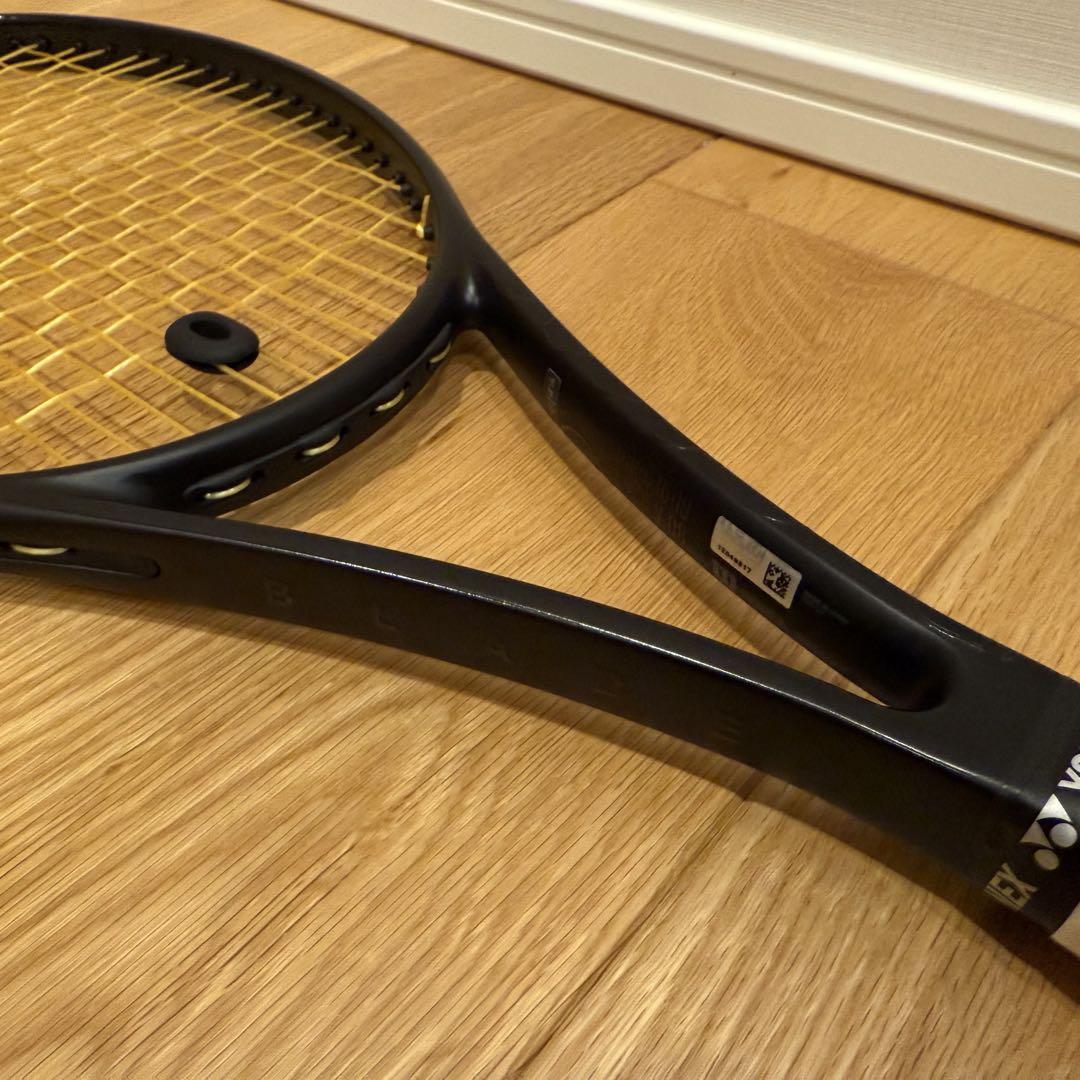 凜*様 【美品】NOIR BLADE 98 16X19 V8 グリップサイズ2 NOIR BLADE 98 16X19 V8 by Wilson Japan Racquet online