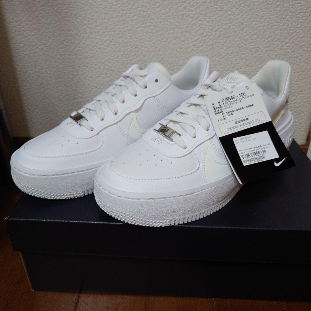 靴 NIKE AIR FORCE 1 DJ9946-100 24.5cm