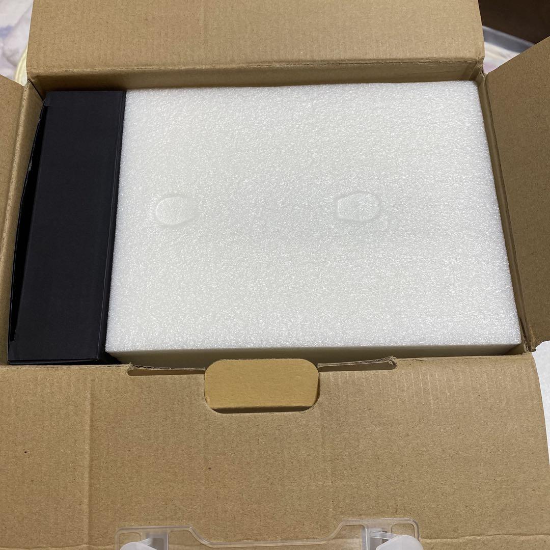 新品　送料無料 EENOUR P200 ポータブル電源 200Wh