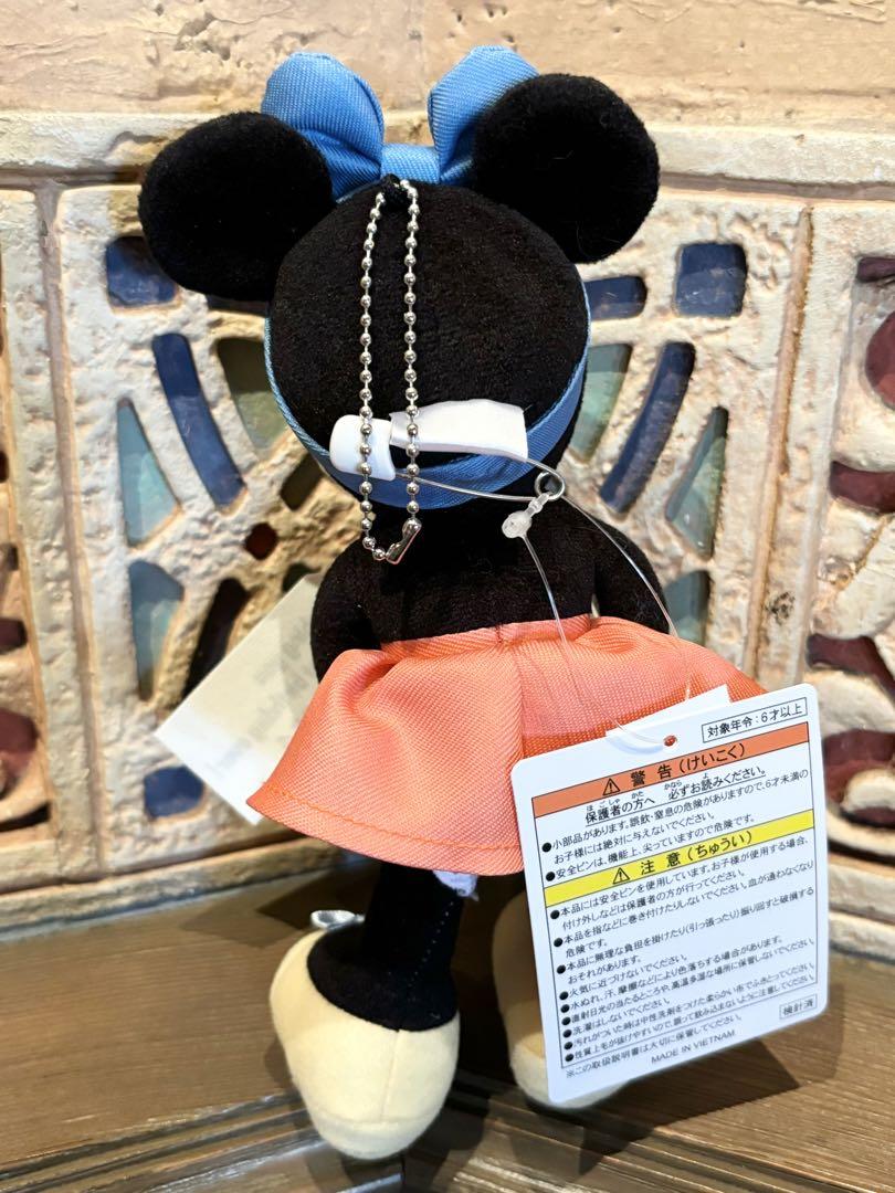 新品タグ付き ミニー ぬいぐるみバッジ お誕生日 ディズニー
