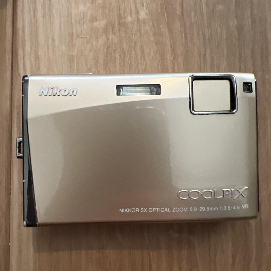 Nikon COOLPIX S60デジタルカメラ 5倍ズーム