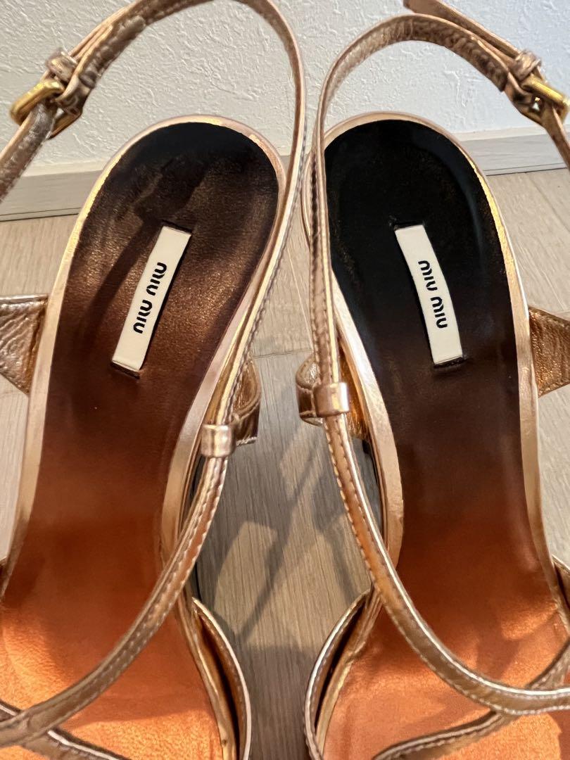 miu miu ゴールド　サンダル 美品❤︎miu miu ミュウミュウ ハイヒールサンダル 黒×ゴールド