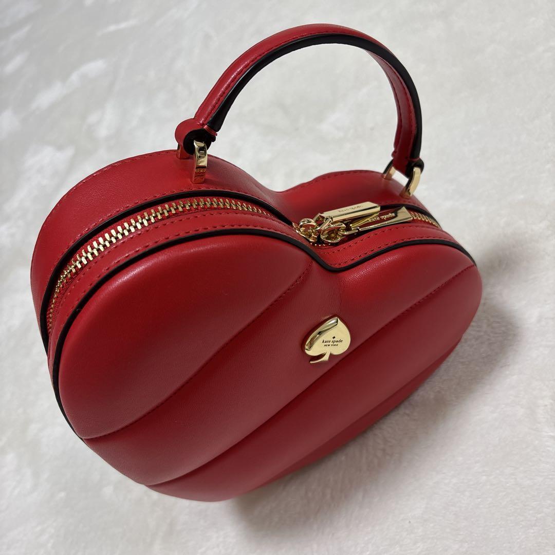 kate spade ハート型レッドハンドバッグ