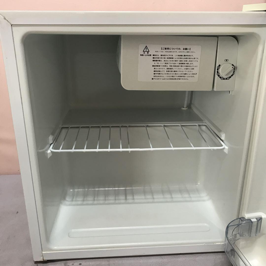 2012年式 46L アビテラックス 冷蔵庫 AR-515 Amazon.co.jp: アビテラックス 46L 1ドアノンフロン冷蔵庫(右