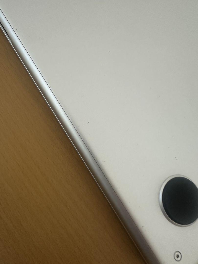 【正規品】MacBook Air M2 13インチ 8GB 258SSD