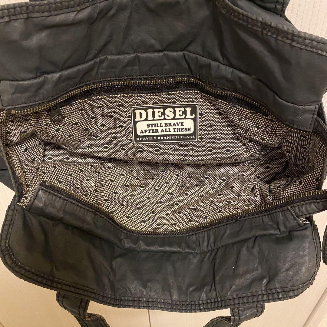 DIESEL メタルロゴ　ハンドバッグ