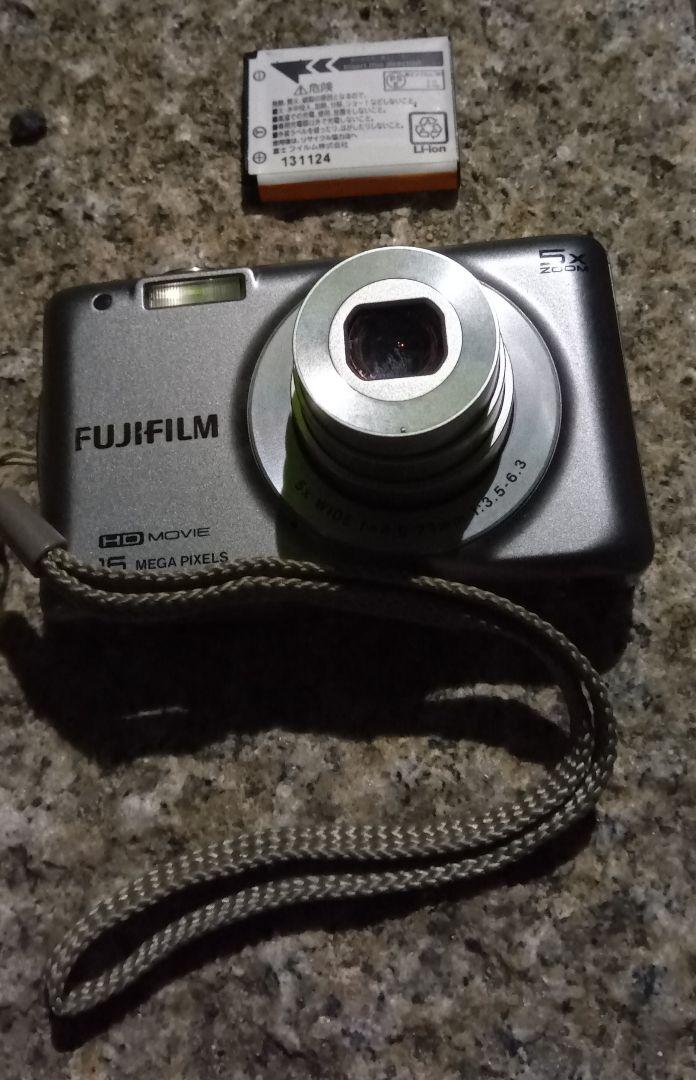 FUJIFILM コンパクトデジタルカメラ シルバー中古ジャンク