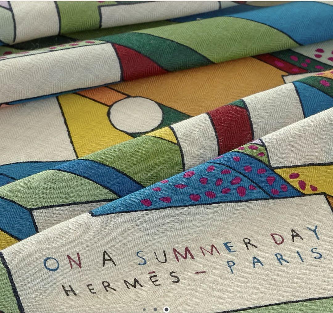 HERMES トライアングルジェアン　オン ア サマーデイ　三角カシシル
