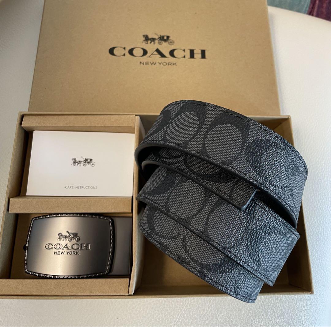 新品コーチCOACH シグネチャーフリーサイズリバーシブルベルトギフト箱付き
