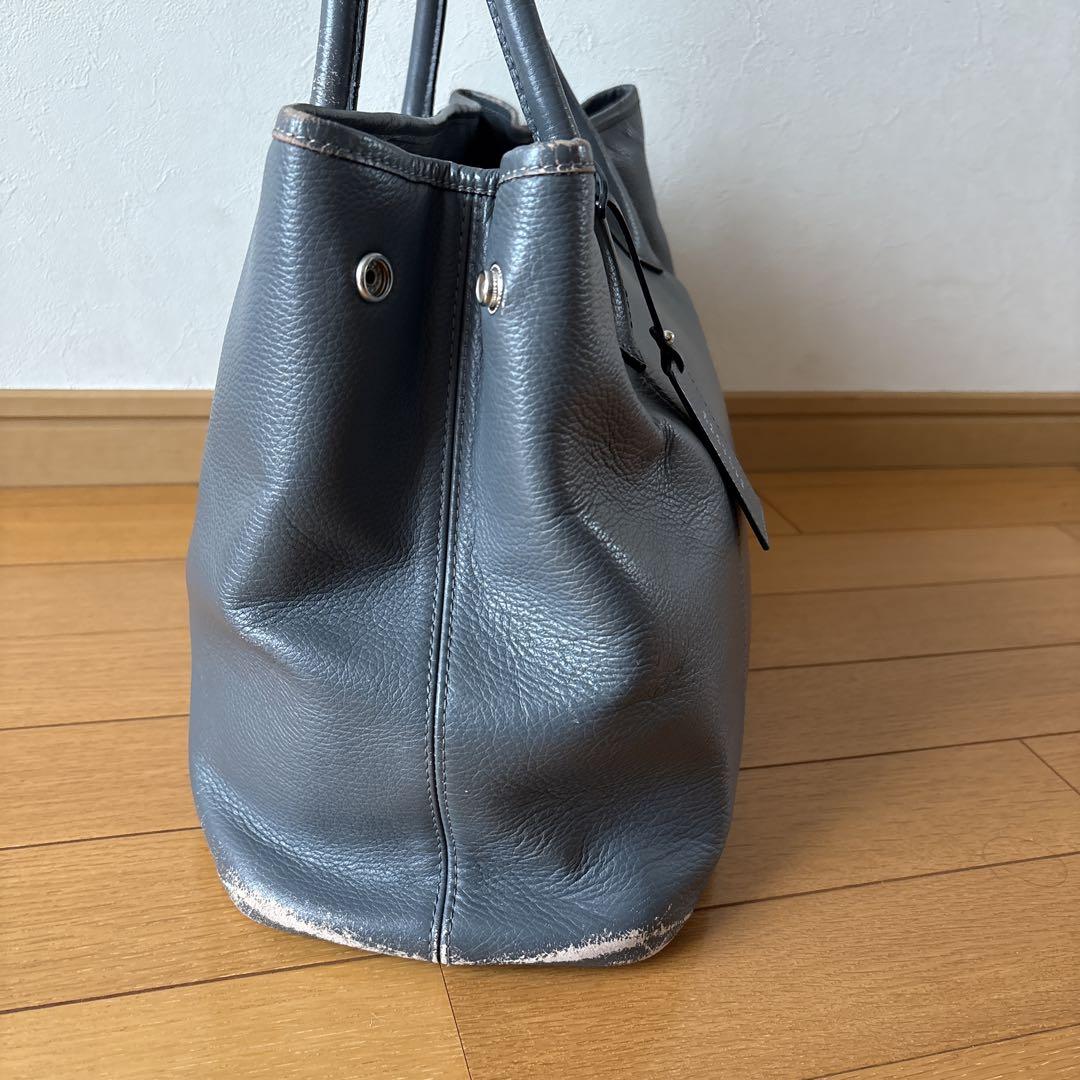 バーニーズニューヨーク　グレー レザー トートバッグ