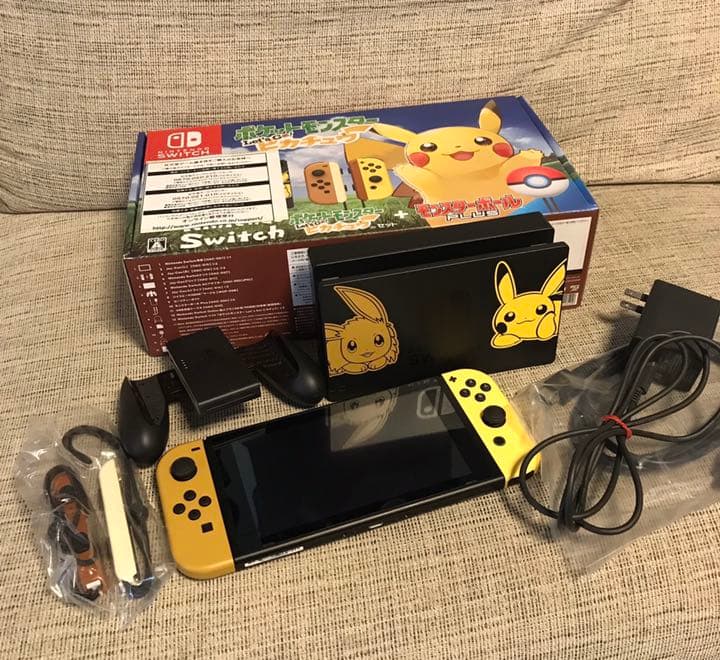 Nintendo Switch ピカチュウ イーブイ 限定モデル 本体のみ Amazon.co.jp: Nintendo Switch ポケットモンスター Let's Go
