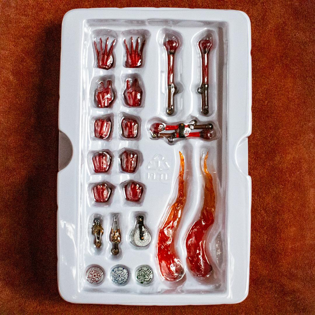 S.H. フィギュアーツ 真骨彫製法 仮面ライダー響鬼紅
