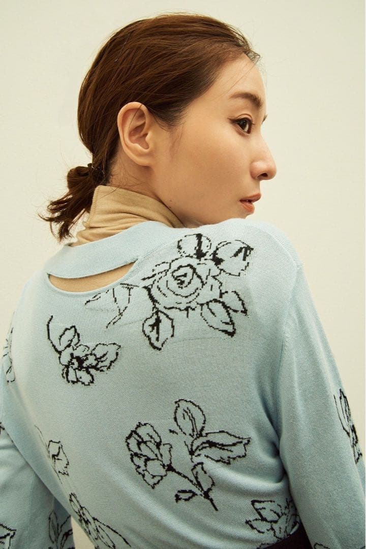 CLANE THIN FLOWER W FACE CARDIGAN