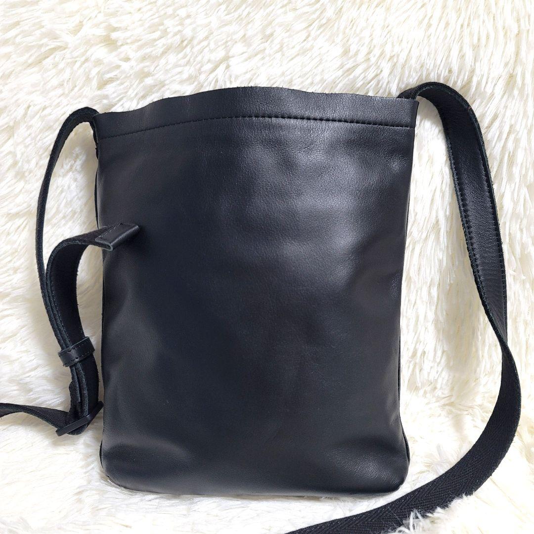 美品❤️アニエスベー ボヤージュ PETER ショルダーバッグ レザー 現行品 美品❤️アニエスベー ボヤージュ PETER ショルダーバッグ レザー 現行品