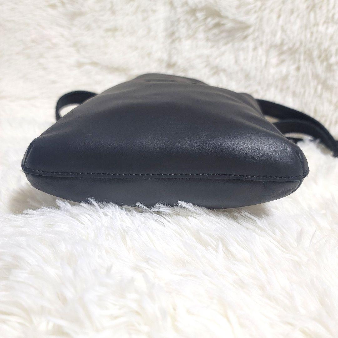 美品❤️アニエスベー ボヤージュ PETER ショルダーバッグ レザー 現行品 美品❤️アニエスベー ボヤージュ PETER ショルダーバッグ レザー 現行品