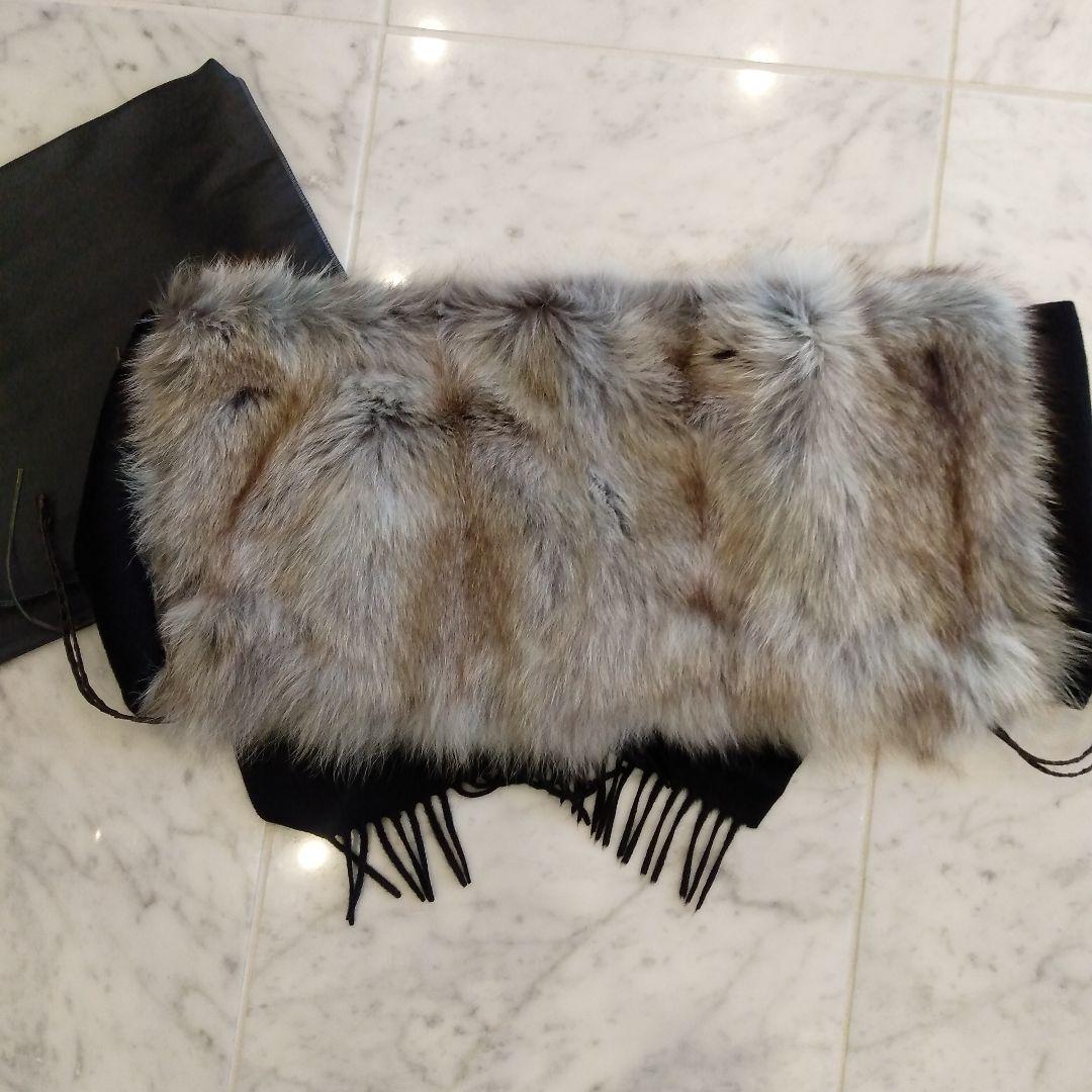 FENDI フェンディ ストア キャンディ ストール
