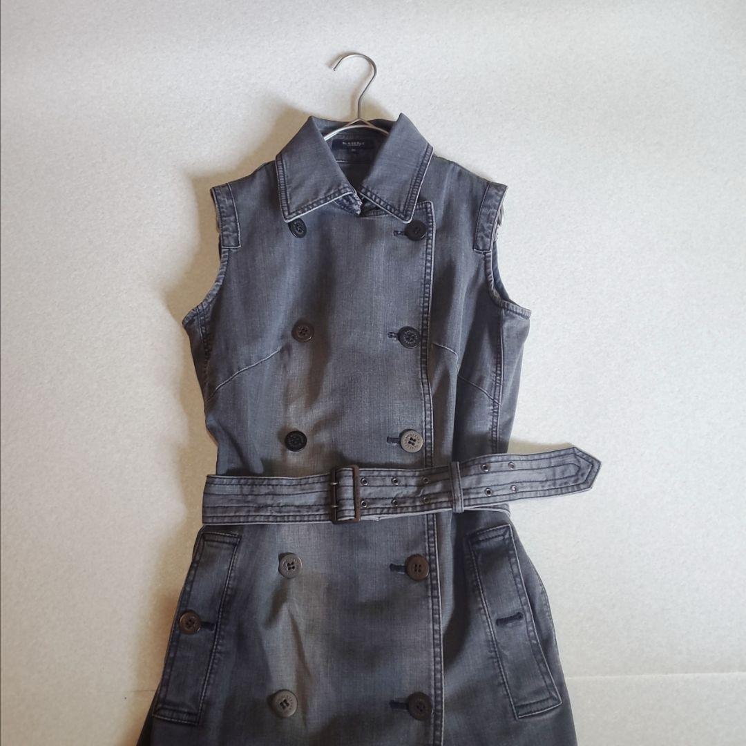 【SALE】 美品】バーバリーロンドン トレンチ風 ノースリーブワンピース ワンピース